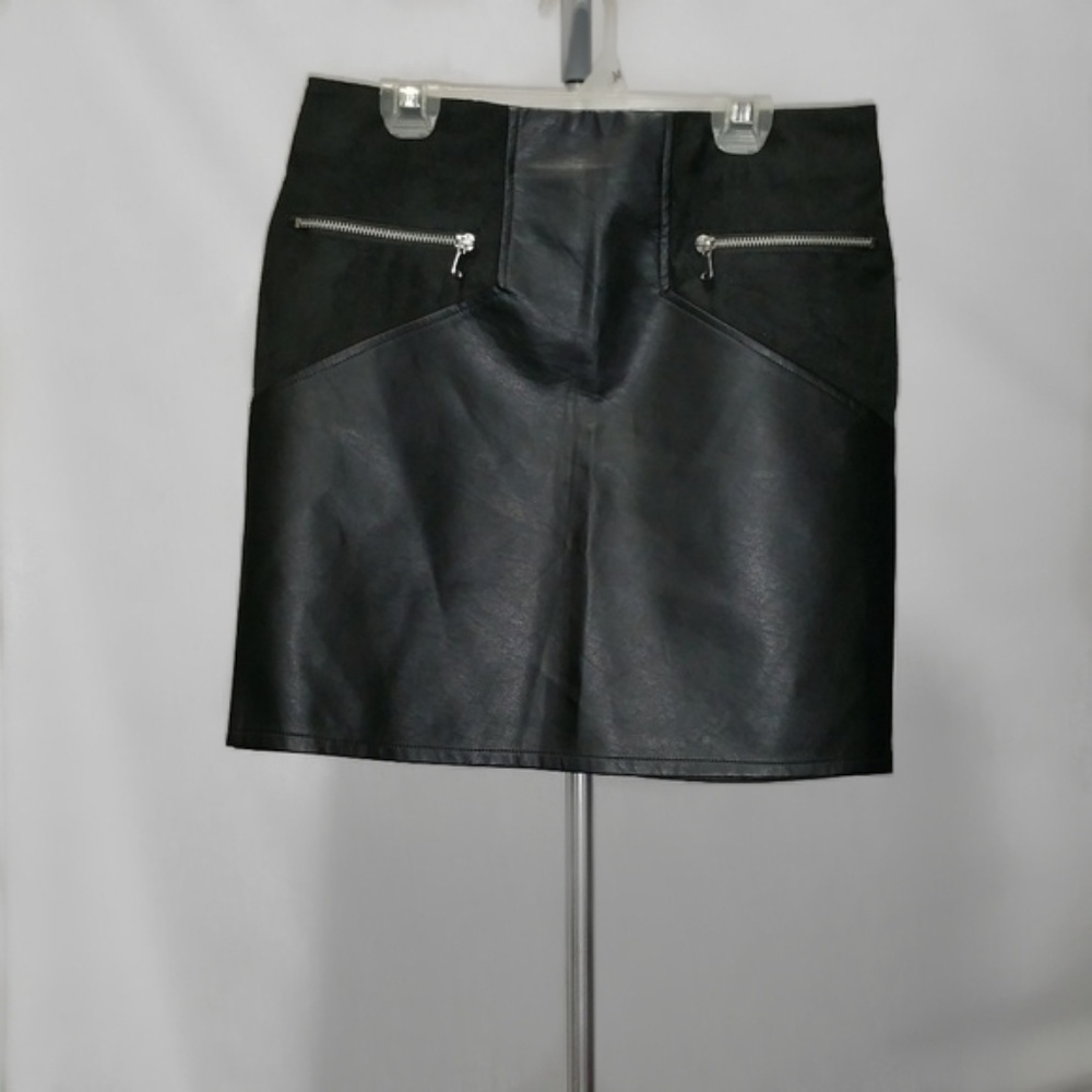 Faux leather mini skirt
